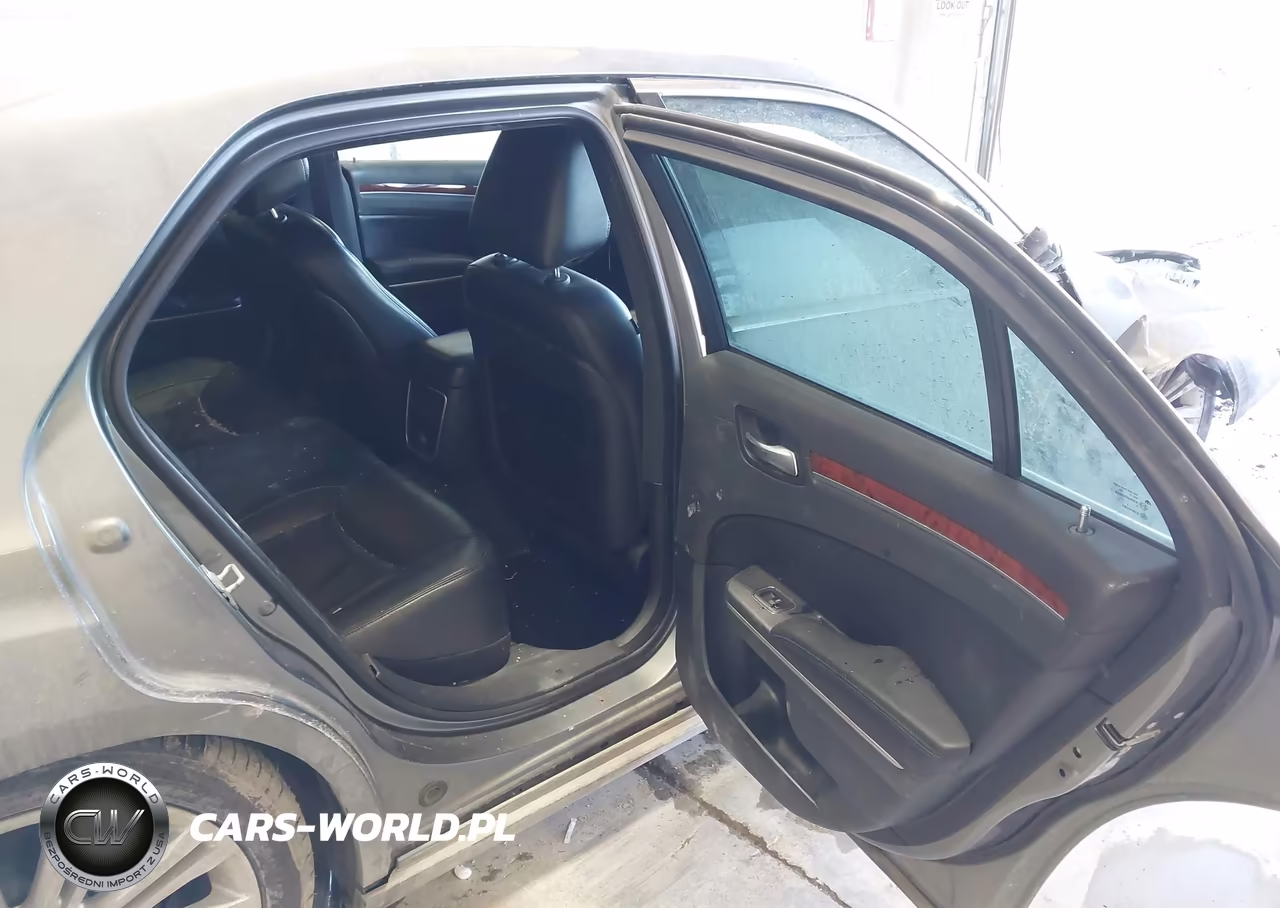2012 Chrysler 300 Limited VIN:2C3CCACG1CH274492 - 8