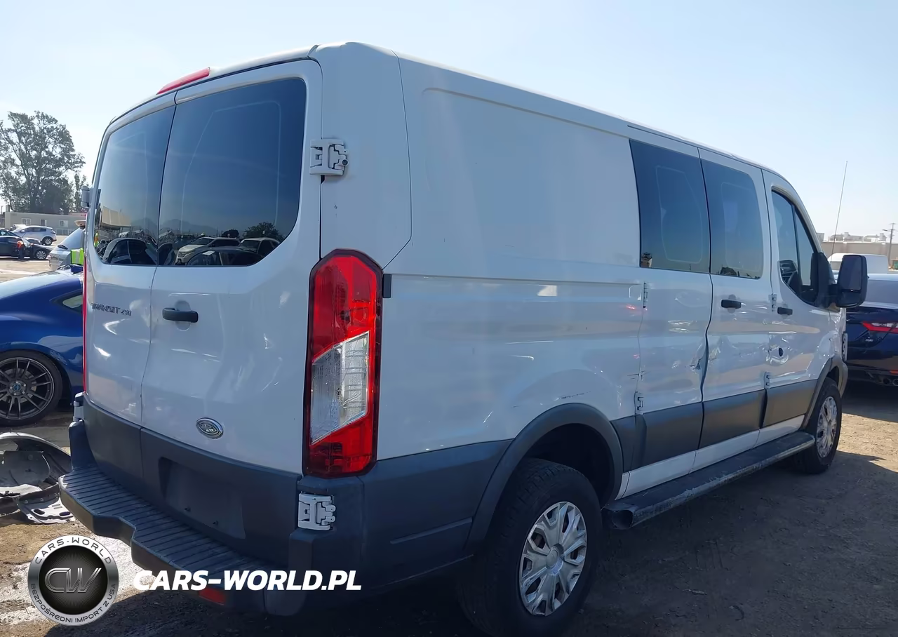 2015 Ford Transit-250 VIN:1FTNR1ZM3FKA34907 - 4