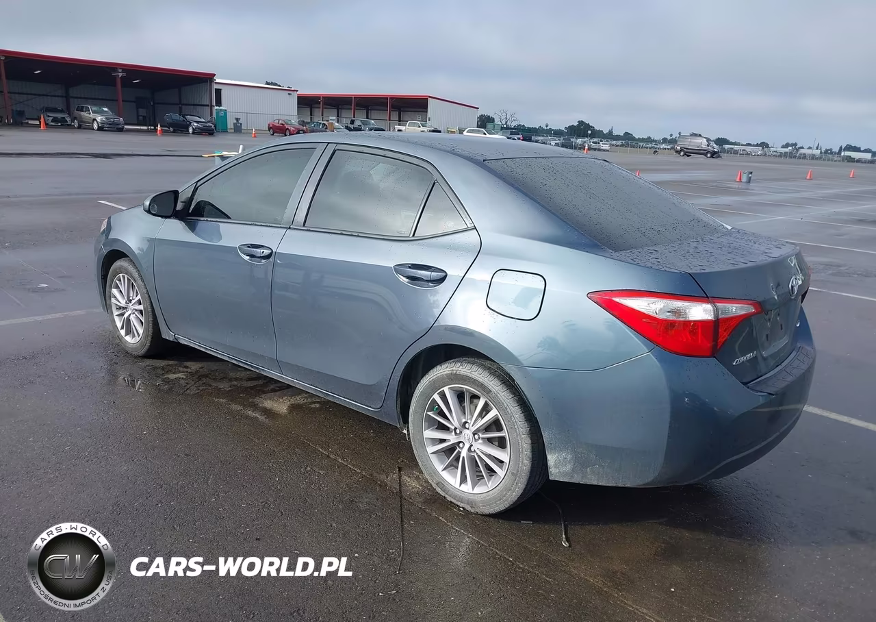 2015 Toyota Corolla Le Plus VIN:5YFBURHE3FP192823 - 3