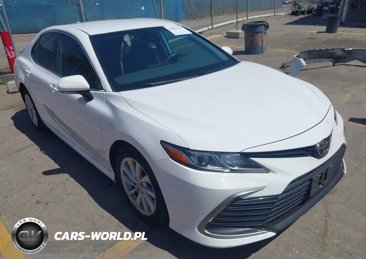 2022 Toyota Camry Le