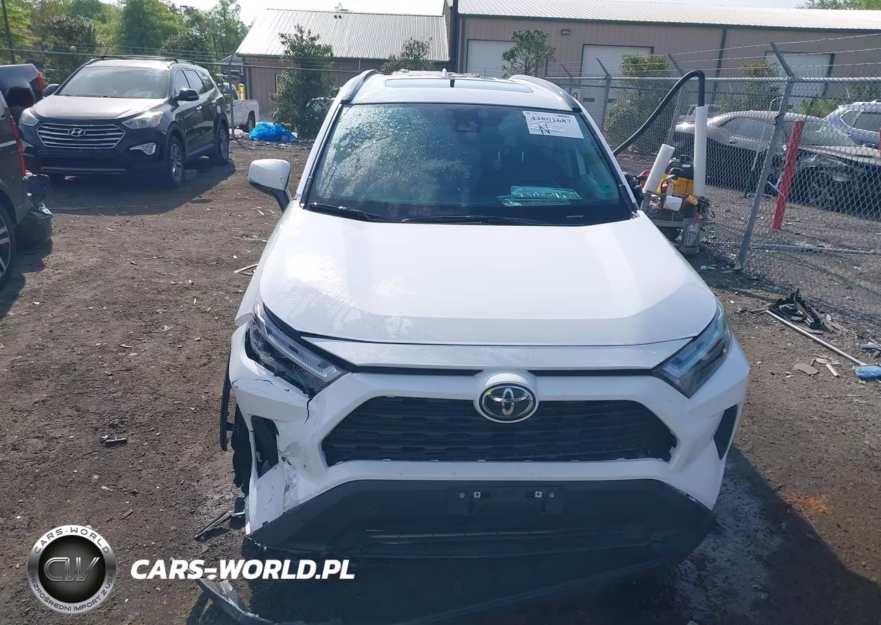 2025 Toyota Rav4 Hybrid Xle VIN:4T3RWRFV1SU208433 - 12