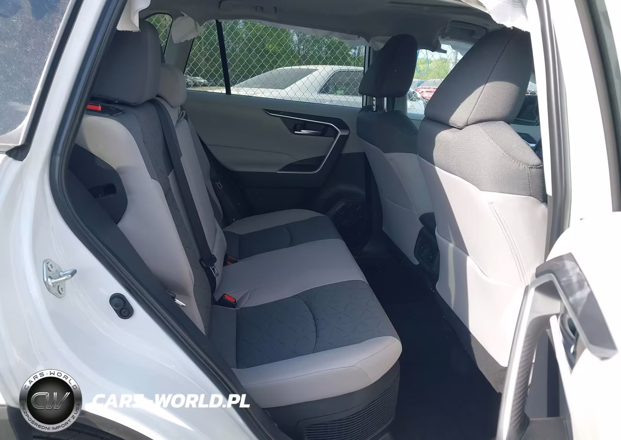 2025 Toyota Rav4 Hybrid Xle VIN:4T3RWRFV1SU208433 - 8