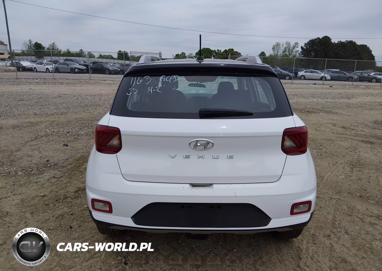 2023 Hyundai Venue Limited VIN:KMHRC8A31PU211163 - 17