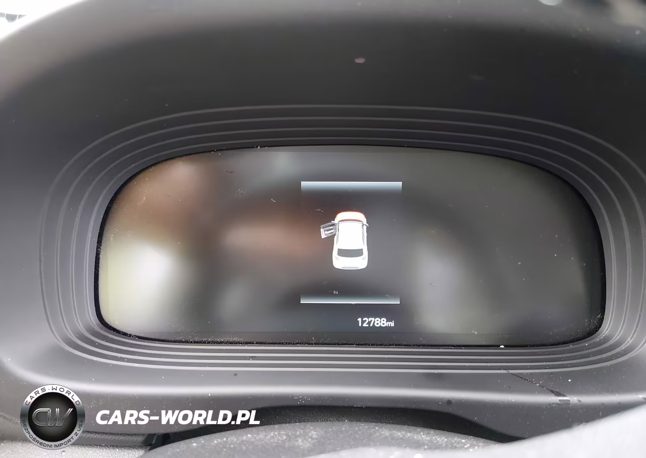 2023 Hyundai Venue Limited VIN:KMHRC8A31PU211163 - 7