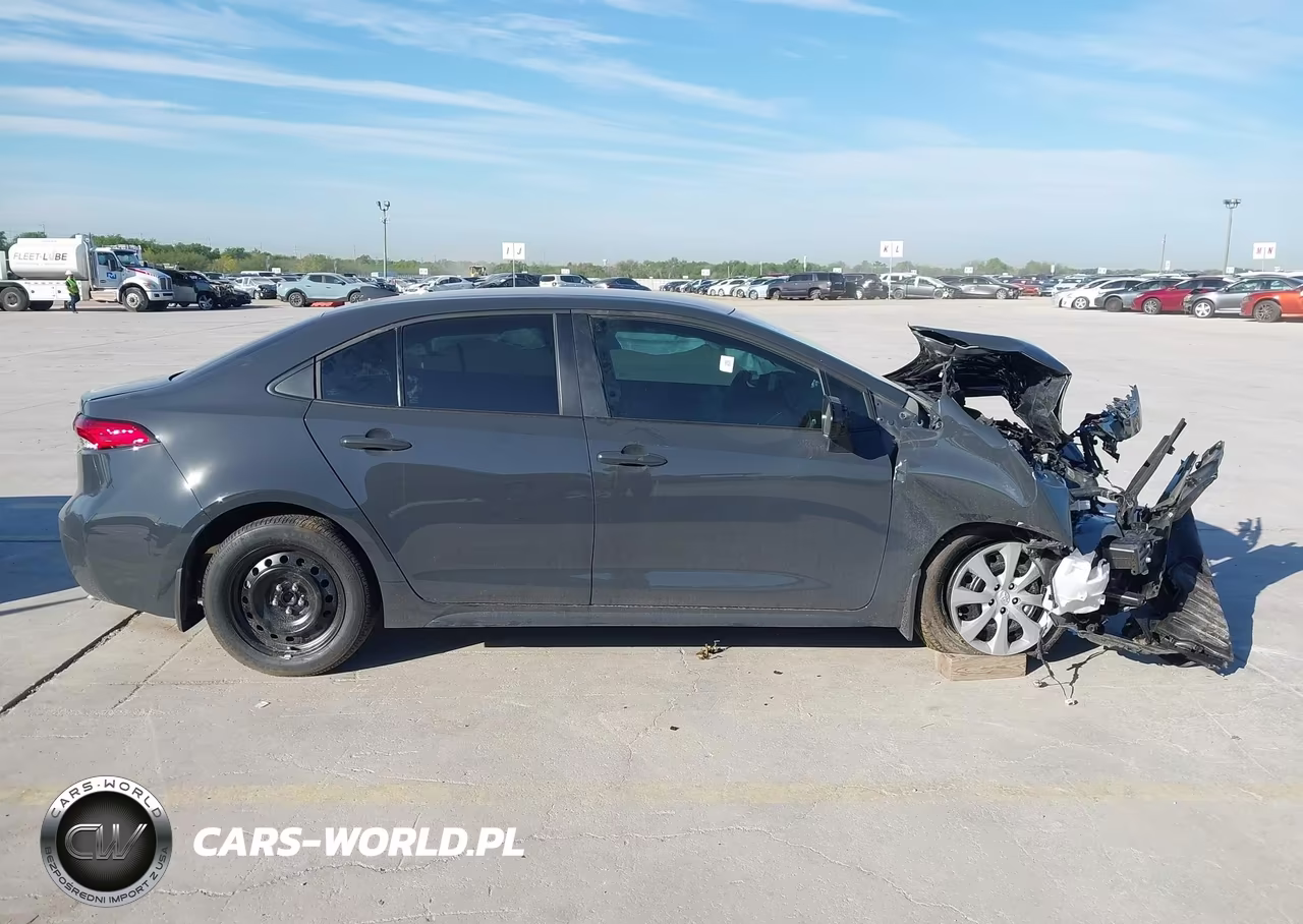 2026 Toyota Corolla Le VIN:5YFB4MDE8TP443808 - 13