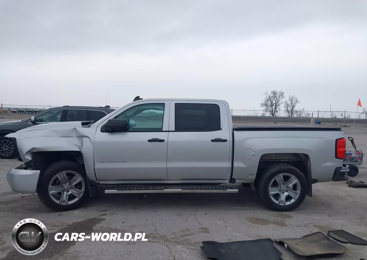 2018 Chevrolet Silverado 1500 Custom VIN:3GCUKPEC6JG349524 - 14