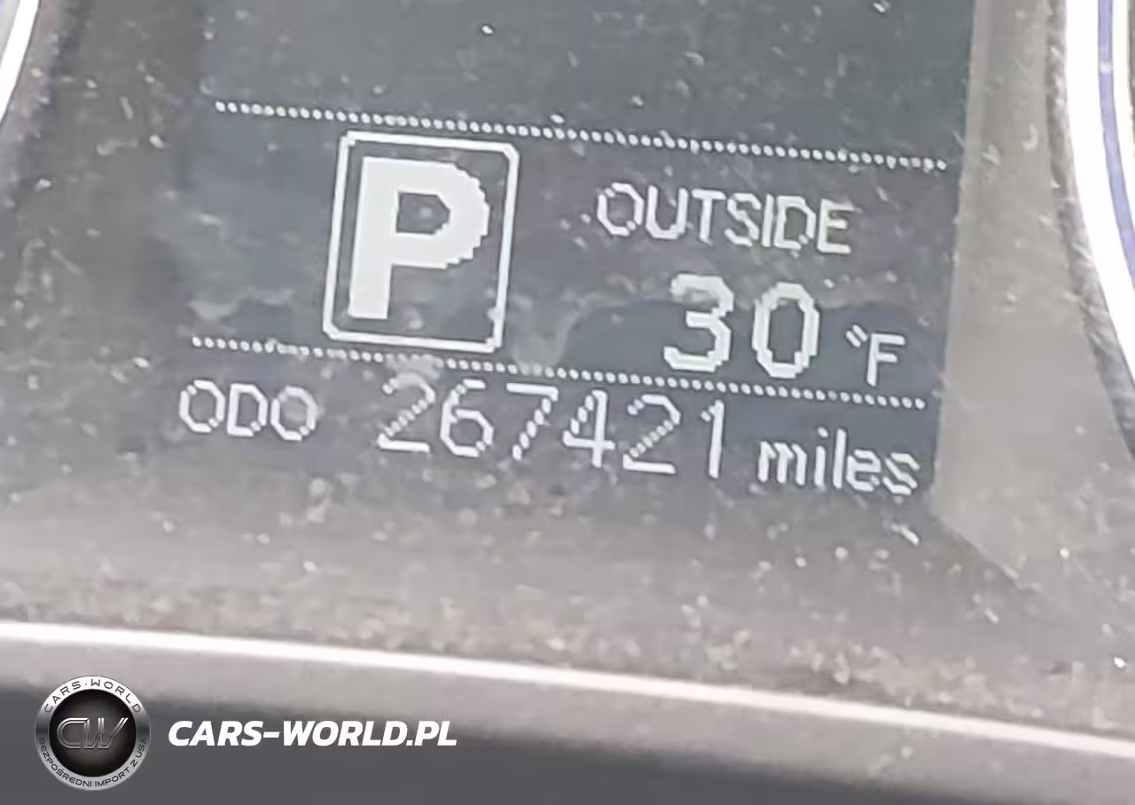 2015 Toyota Highlander Le Plus V6 VIN:5TDBKRFH3FS131286 - 15