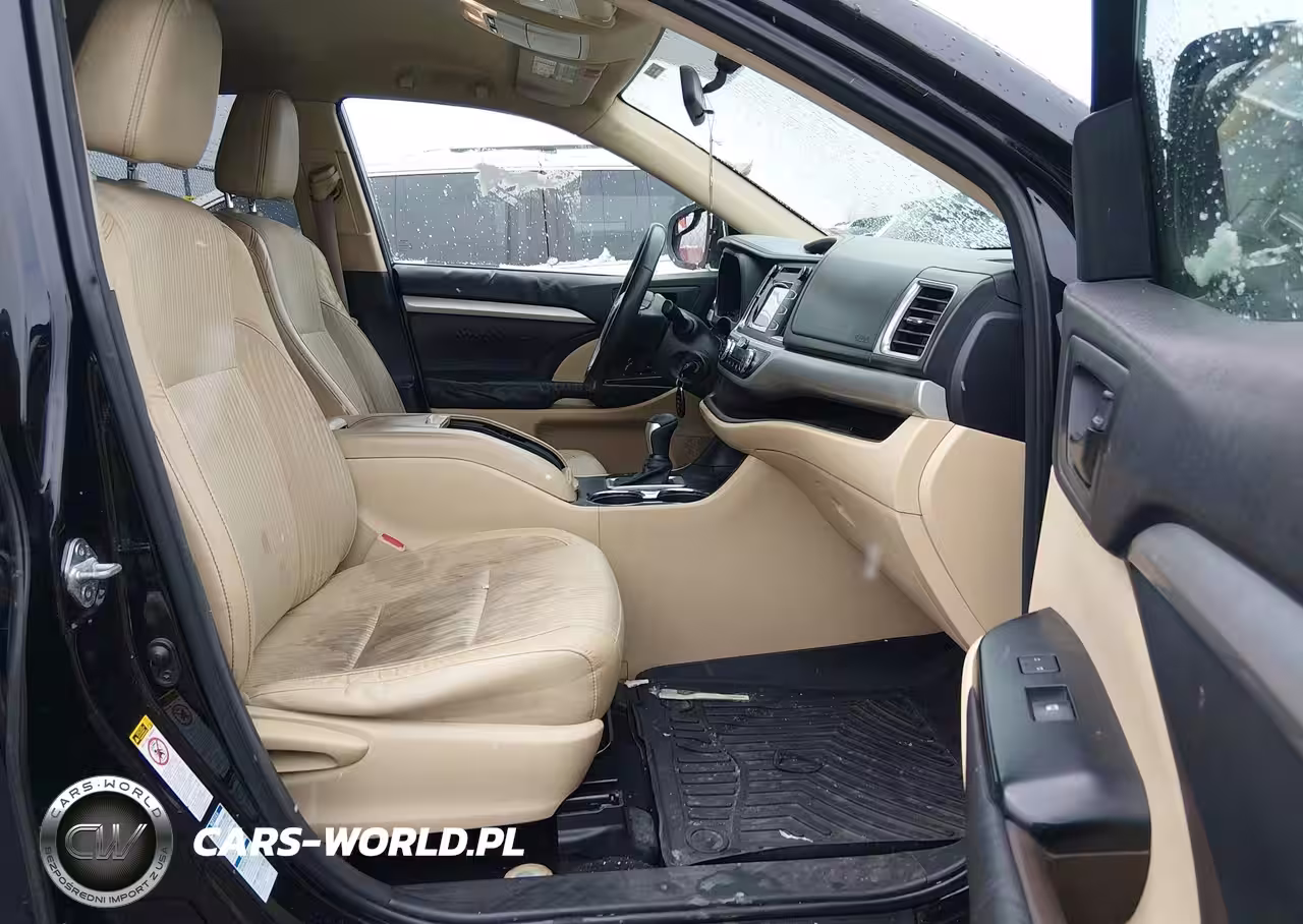 2015 Toyota Highlander Le Plus V6 VIN:5TDBKRFH3FS131286 - 5