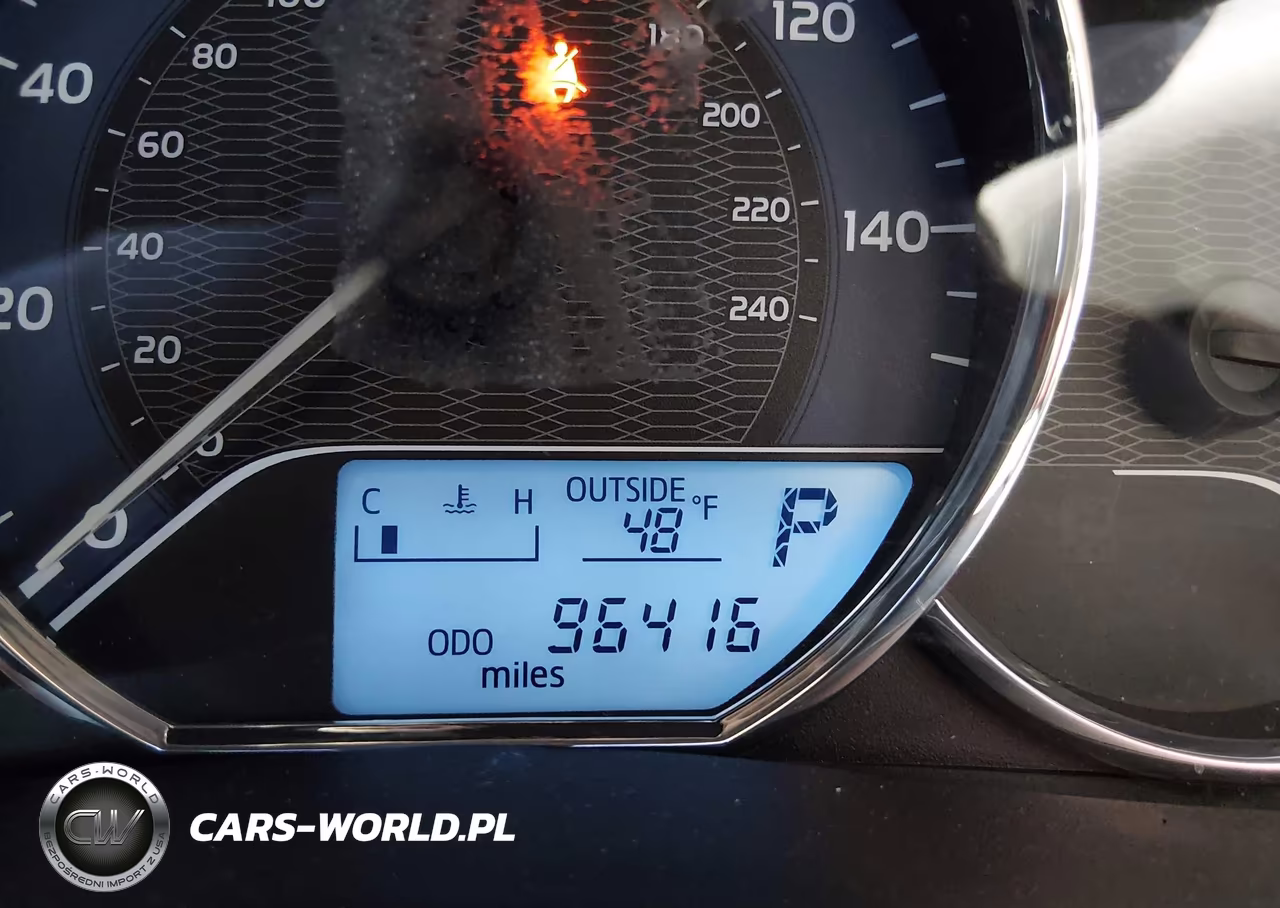 2016 Toyota Corolla Le Plus VIN:5YFBURHE6GP567699 - 15