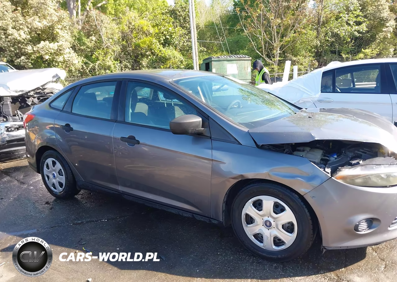 2012 Ford Focus S VIN:1FAHP3E21CL182505 - 13