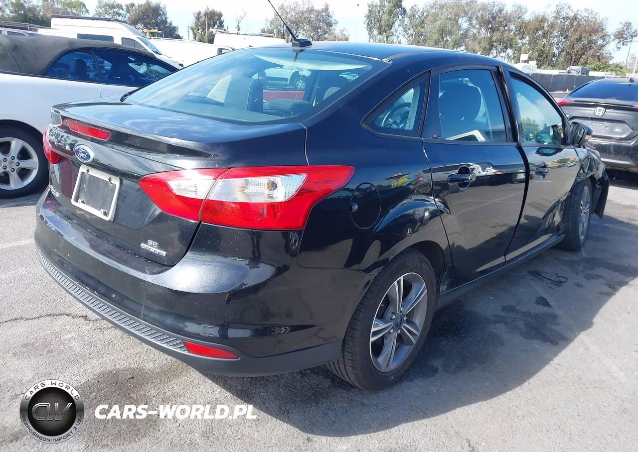 2013 Ford Focus Se VIN:1FADP3F25DL171876 - 4