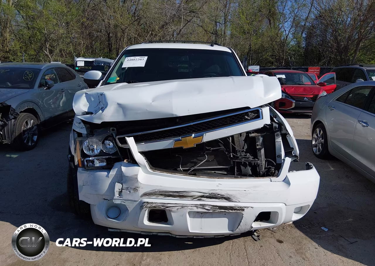 2013 Chevrolet Tahoe Ls VIN:1GNSKAE05DR231566 - 13