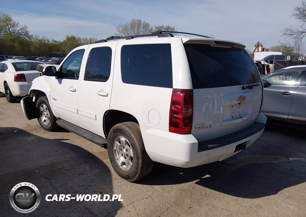 2013 Chevrolet Tahoe Ls VIN:1GNSKAE05DR231566 - 3