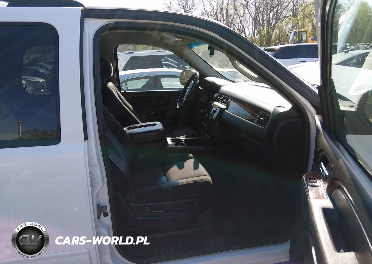 2013 Chevrolet Tahoe Ls VIN:1GNSKAE05DR231566 - 5