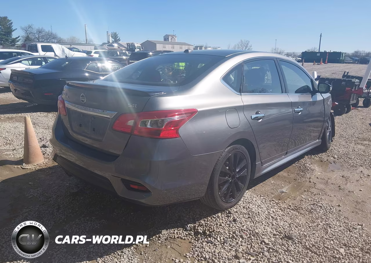 2017 Nissan Sentra Sr VIN:3N1AB7APXHY353904 - 4