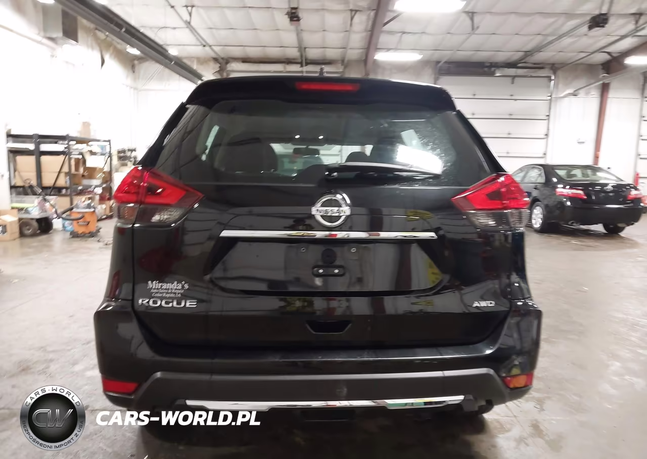2017 Nissan Rogue S VIN:5N1AT2MV2HC824990 - 16