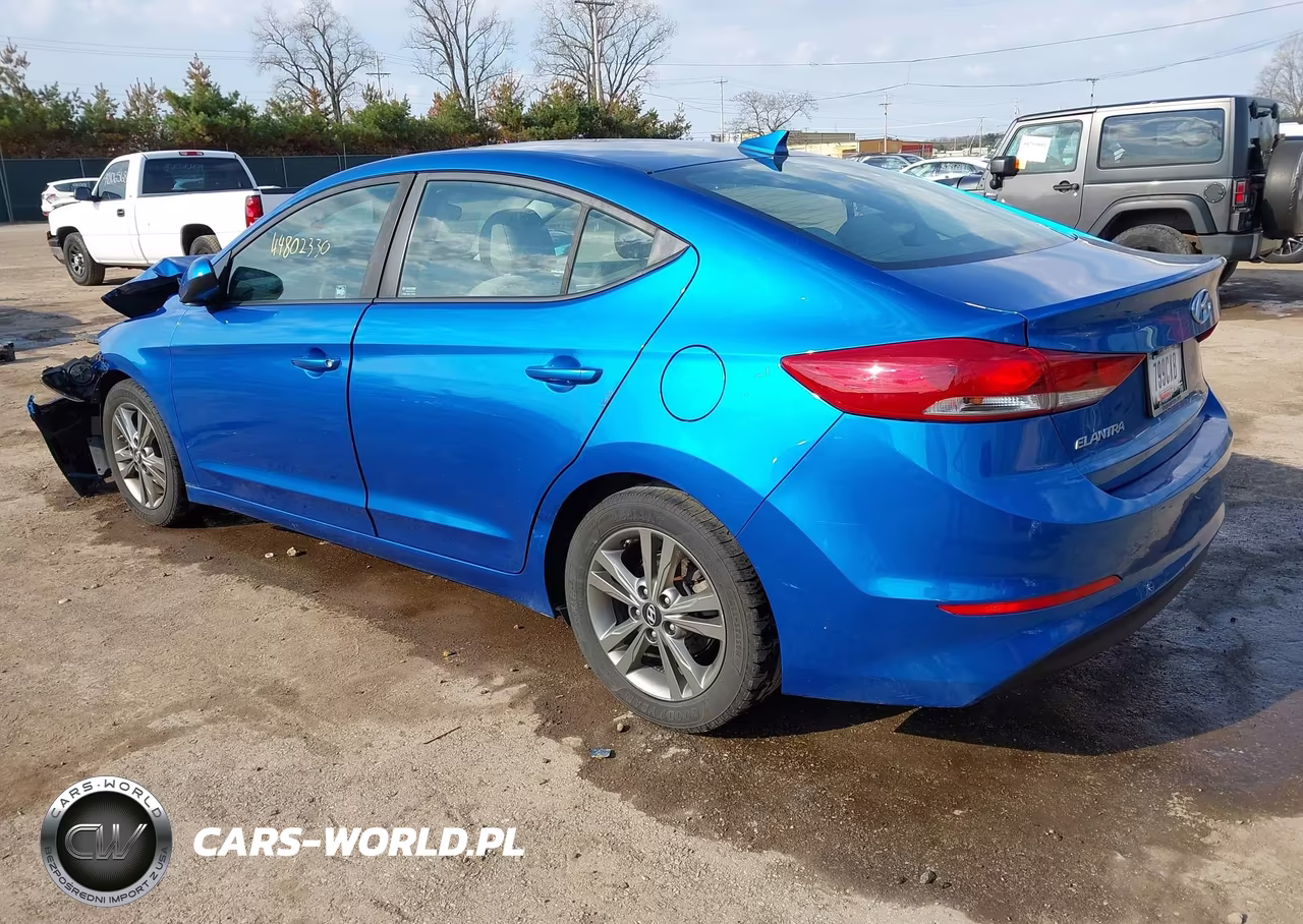 2018 Hyundai Elantra Sel VIN:5NPD84LF1JH373098 - 3