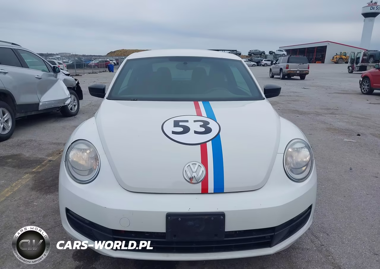 2014 Volkswagen Beetle 2.5L Entry VIN:3VWFP7AT0EM621733 - 12