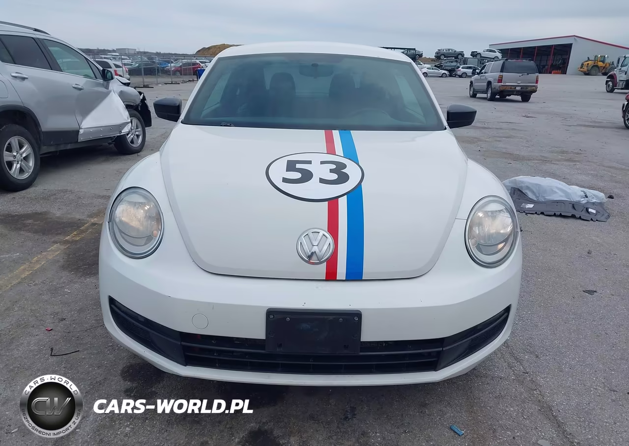 2014 Volkswagen Beetle 2.5L Entry VIN:3VWFP7AT0EM621733 - 6