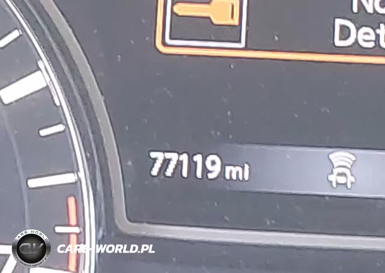 2018 Nissan Pathfinder S VIN:5N1DR2MN5JC676304 - 15