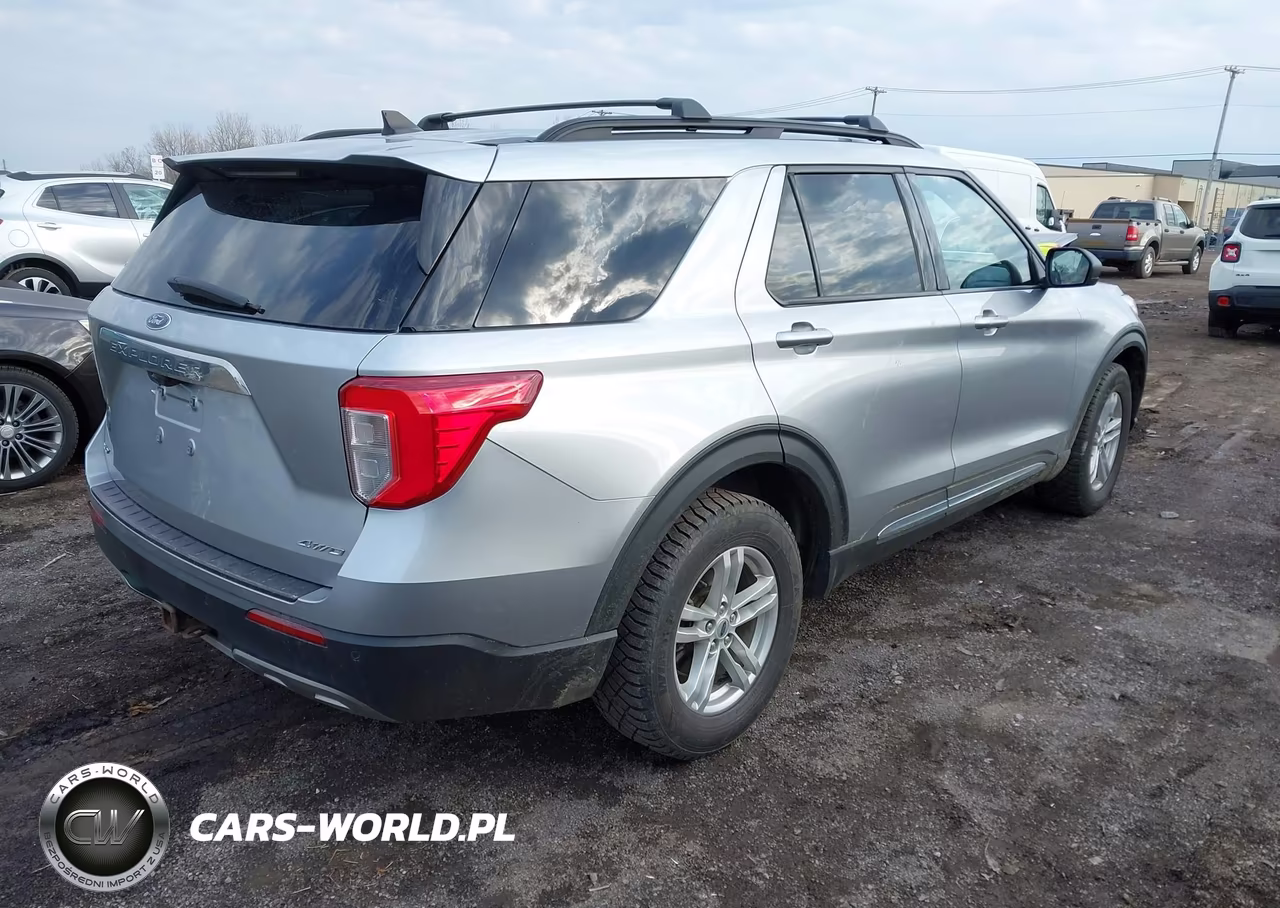 2022 Ford Explorer Xlt VIN:1FMSK8DH8NGA68235 - 4