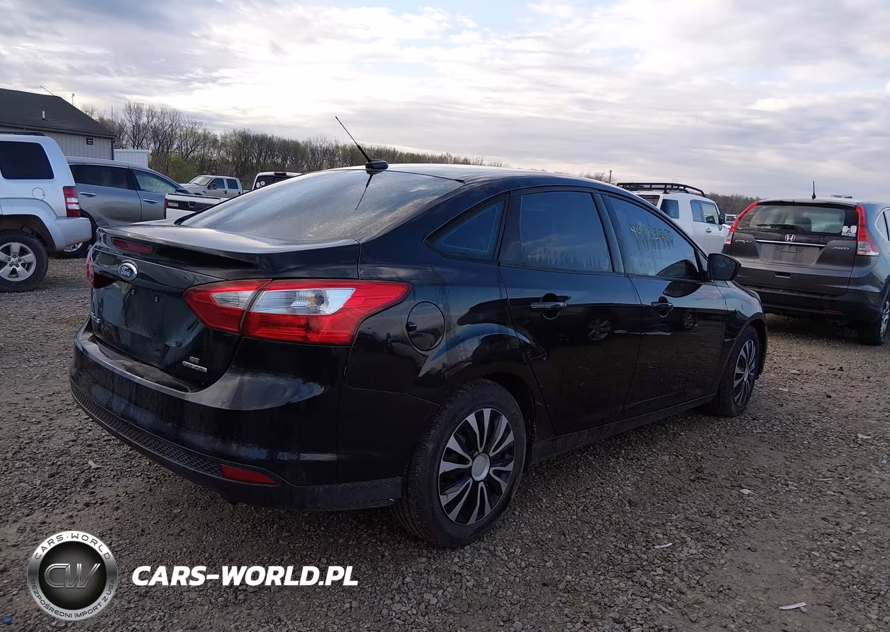 2012 Ford Focus Se VIN:1FAHP3F29CL380893 - 4