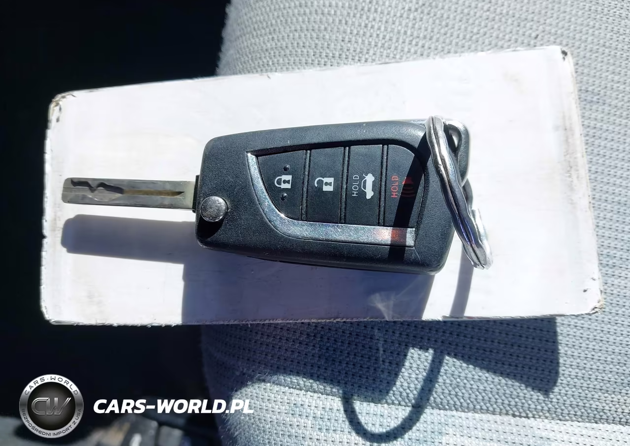 2021 Toyota Corolla Le VIN:5YFEPMAE8MP215401 - 11