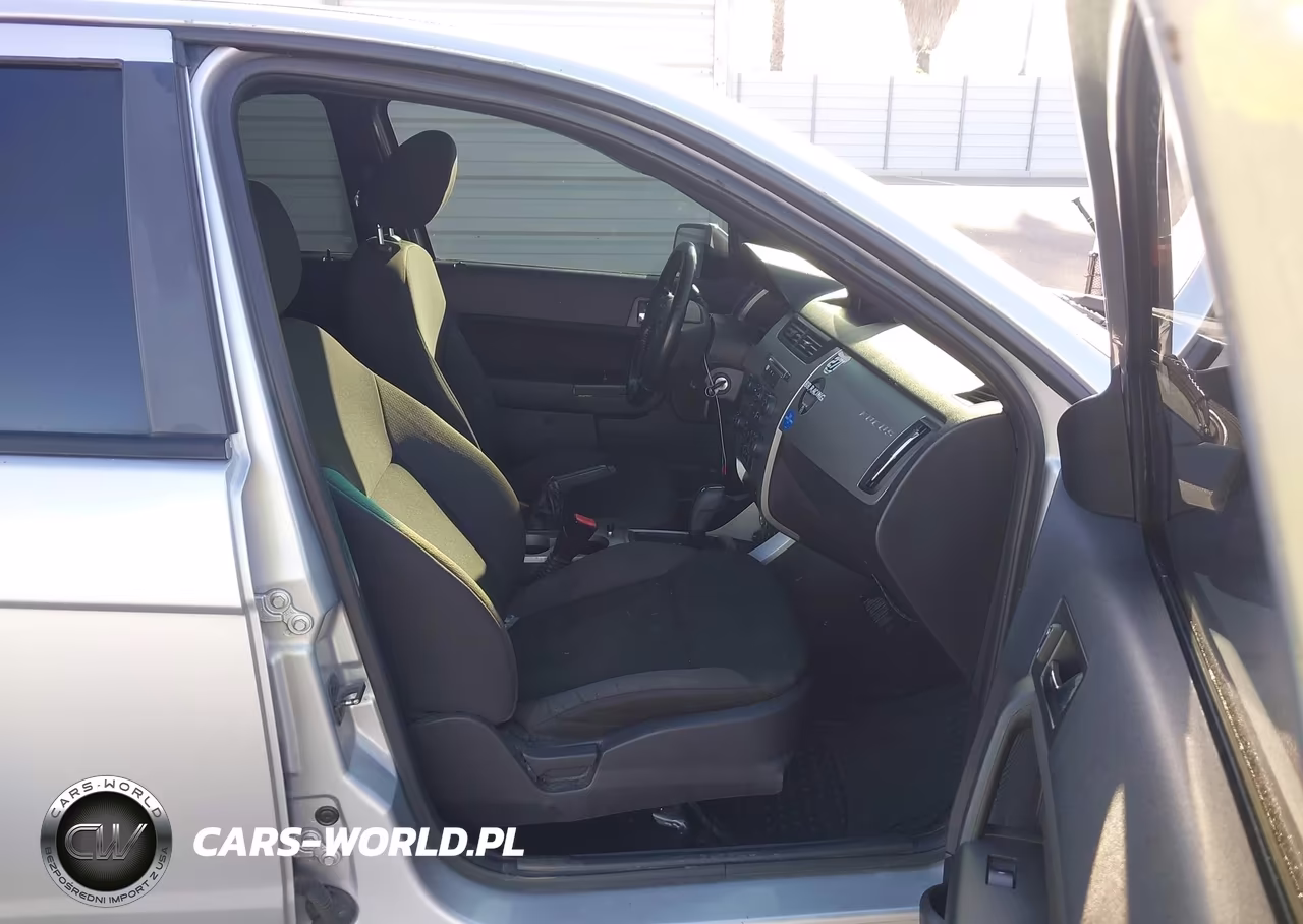 2010 Ford Focus Ses VIN:1FAHP3GN5AW196734 - 5
