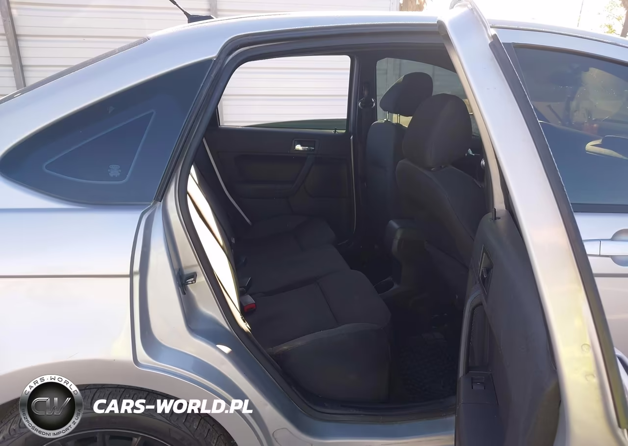 2010 Ford Focus Ses VIN:1FAHP3GN5AW196734 - 8