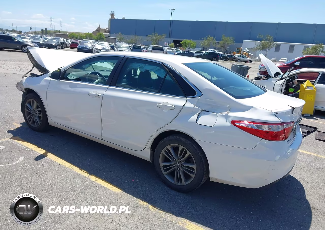2016 Toyota Camry Se VIN:4T1BF1FK9GU234822 - 3