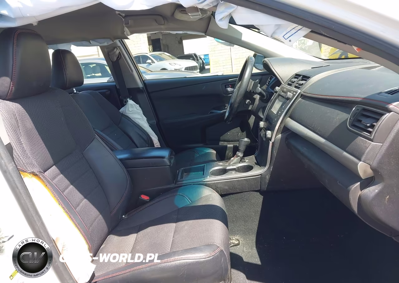 2016 Toyota Camry Se VIN:4T1BF1FK9GU234822 - 5