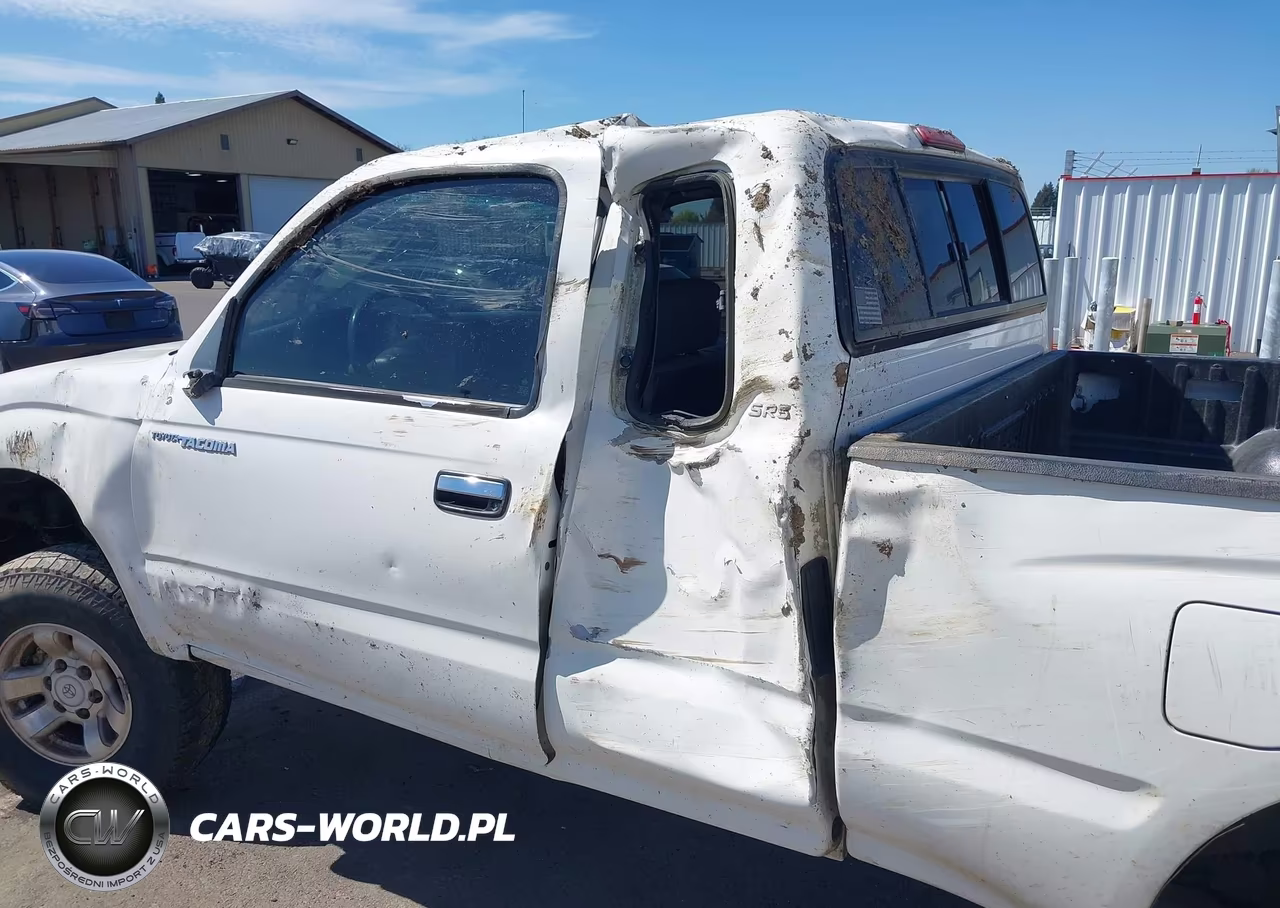 1999 Toyota Tacoma VIN:4TAWN72N8XZ450624 - 22