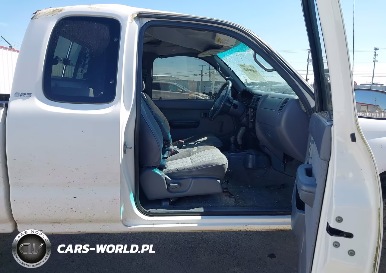 1999 Toyota Tacoma VIN:4TAWN72N8XZ450624 - 5