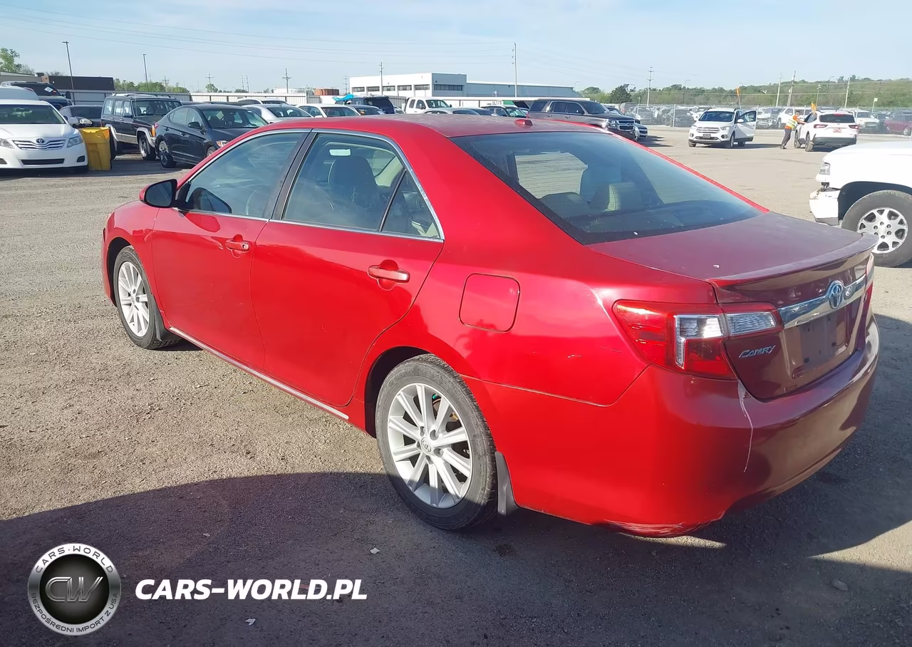 2014 Toyota Camry Xle VIN:4T1BF1FK5EU744761 - 3