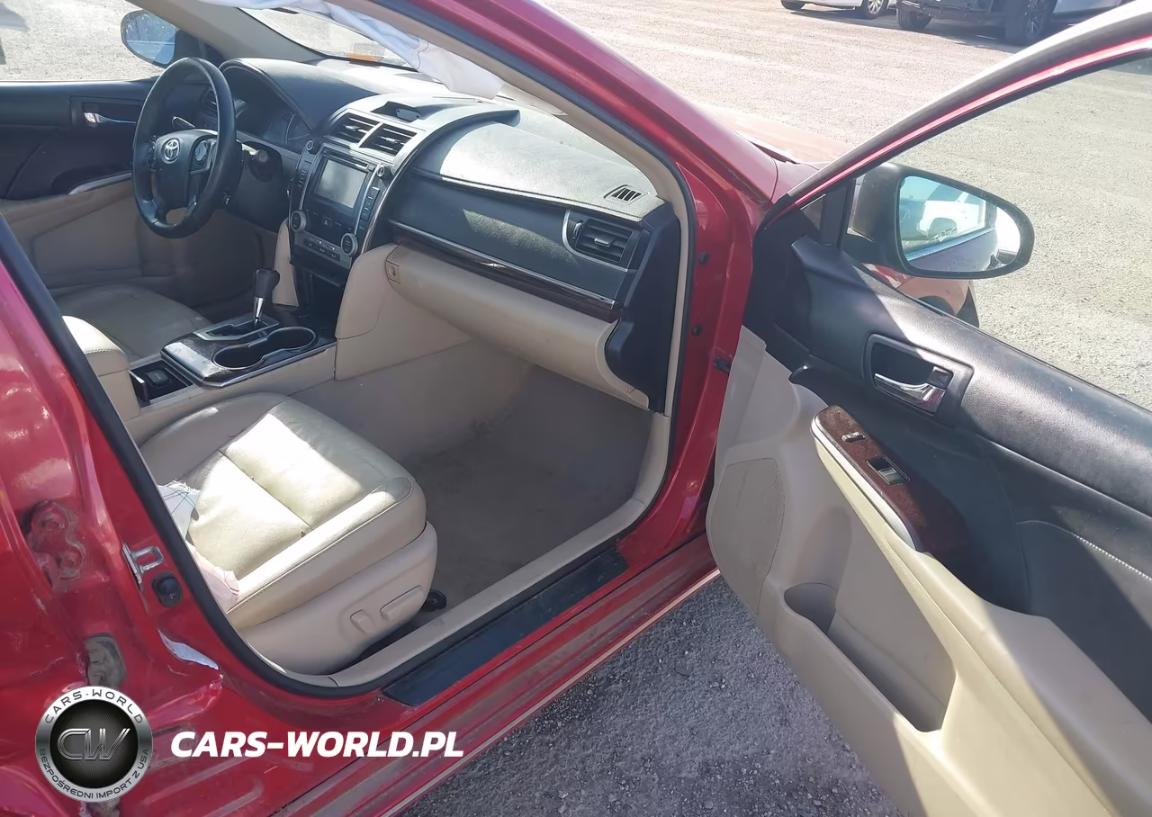 2014 Toyota Camry Xle VIN:4T1BF1FK5EU744761 - 5