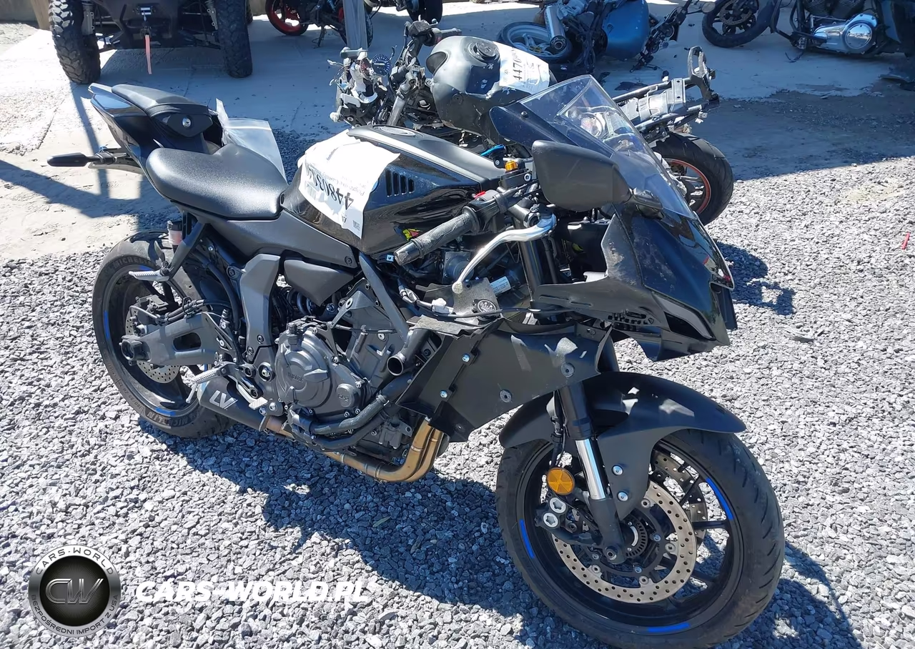 2024 Yamaha Yzfr7