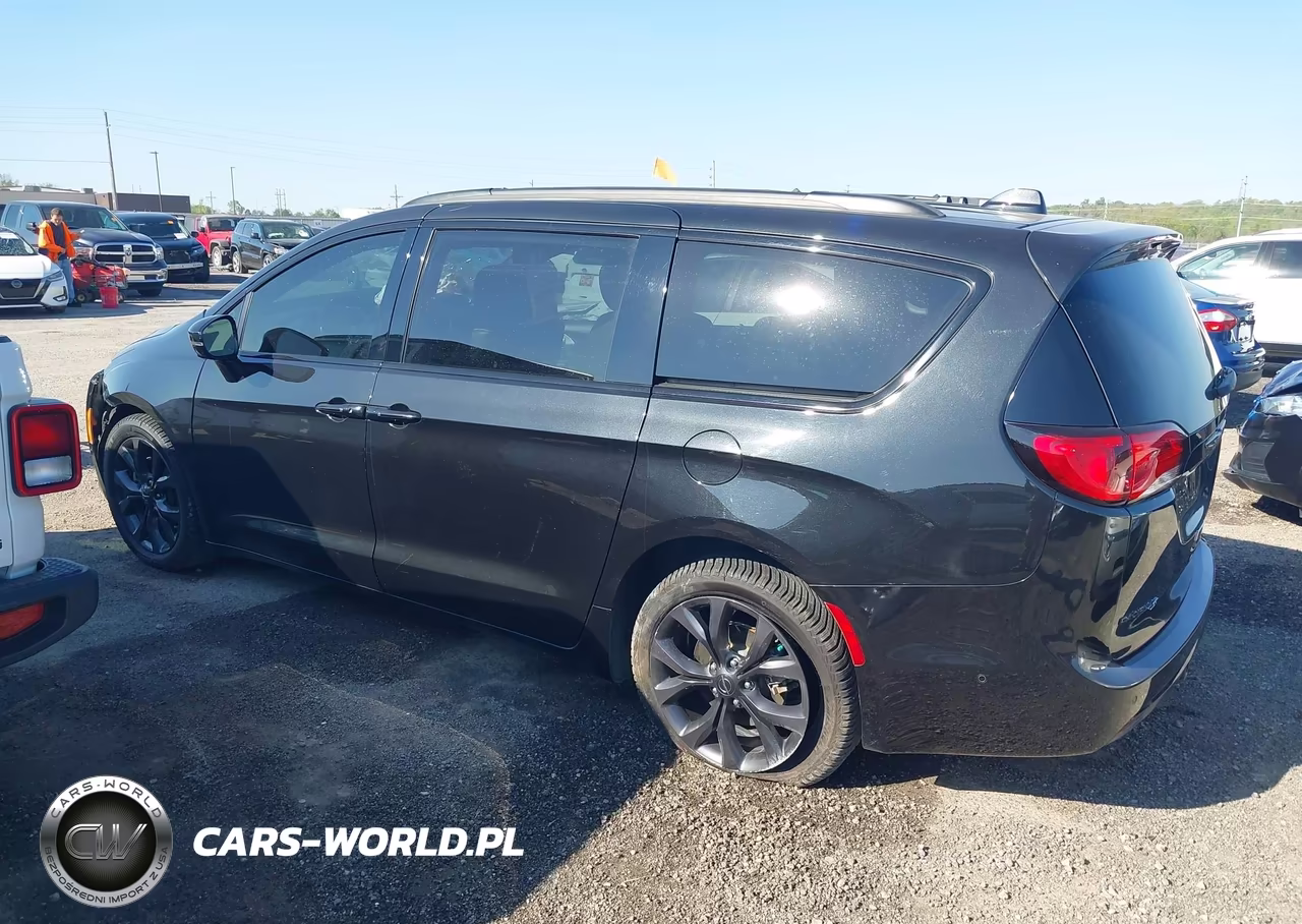 2019 Chrysler Pacifica Limited VIN:2C4RC1GG6KR500115 - 14