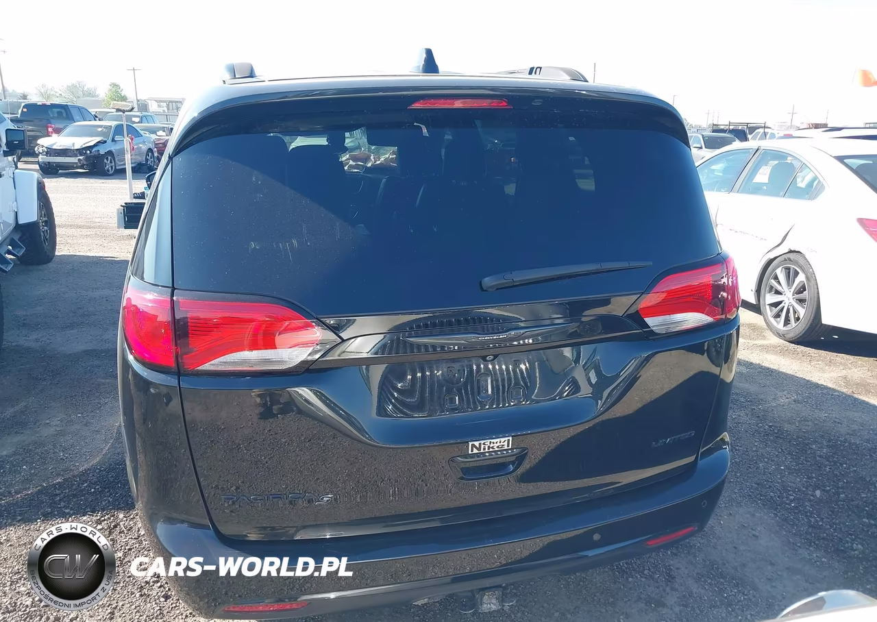 2019 Chrysler Pacifica Limited VIN:2C4RC1GG6KR500115 - 16