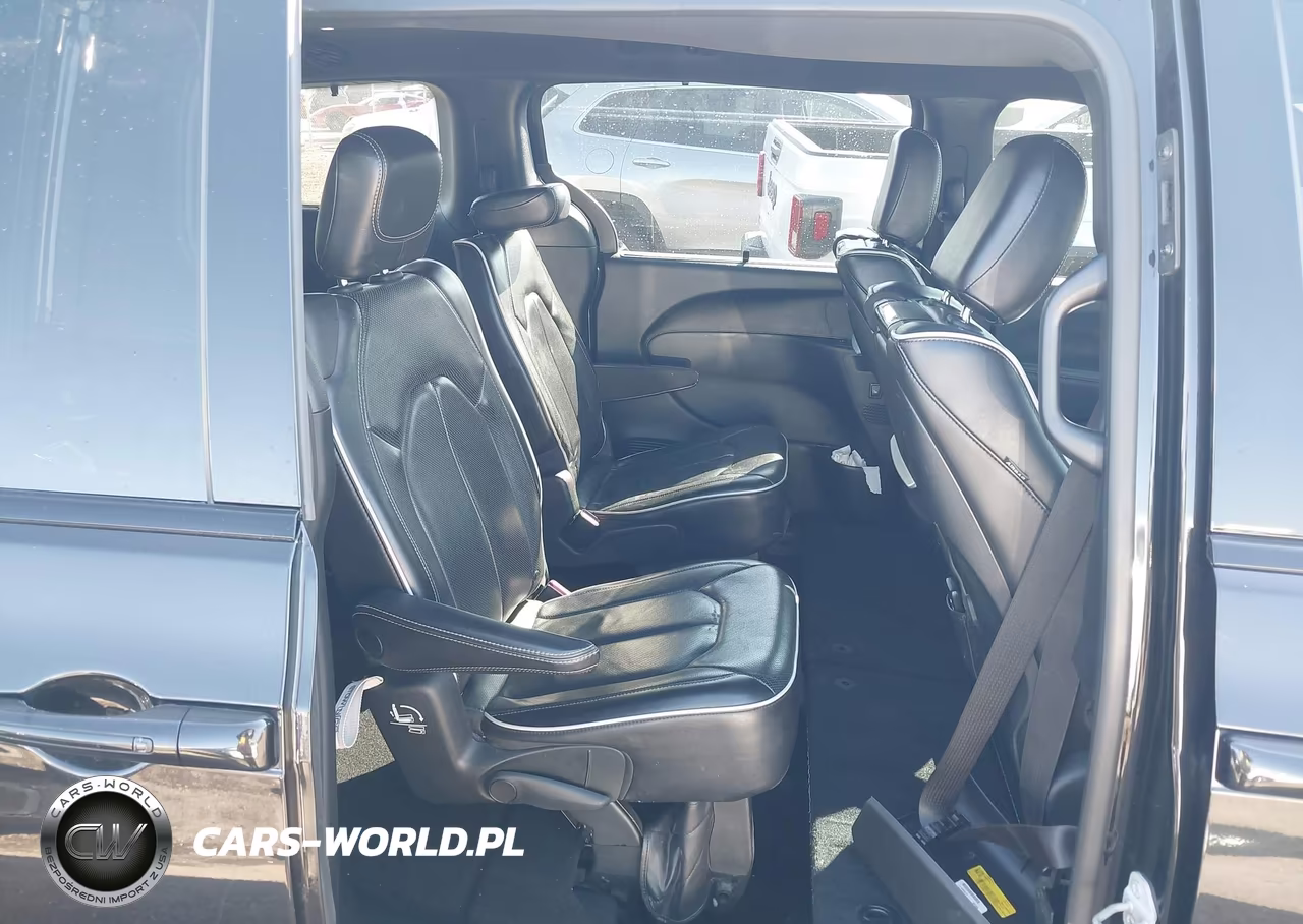 2019 Chrysler Pacifica Limited VIN:2C4RC1GG6KR500115 - 8