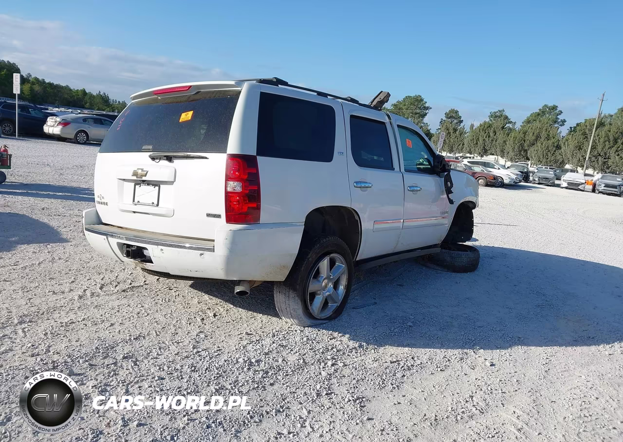 2010 Chevrolet Tahoe Ltz VIN:1GNUCCE07AR222283 - 4