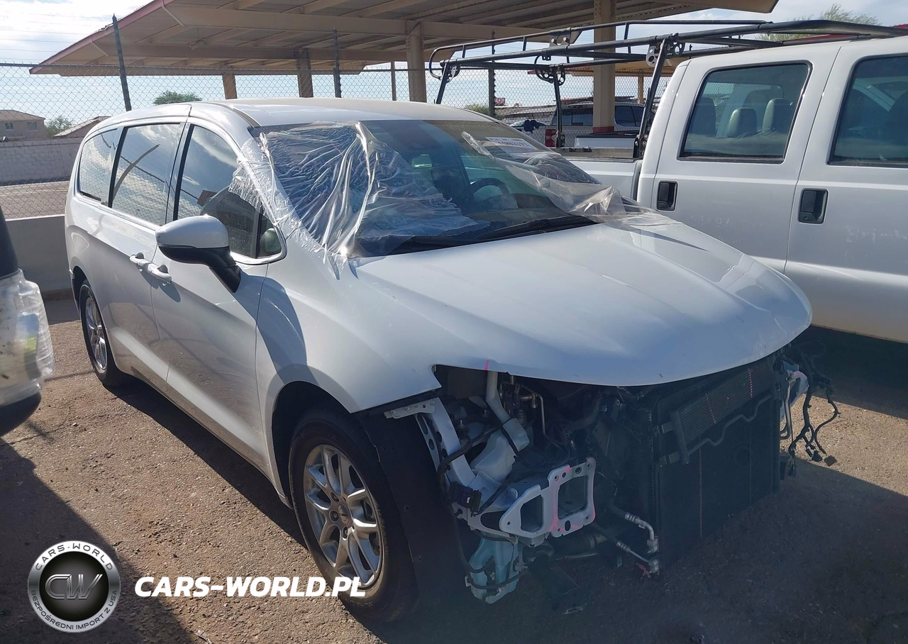 2023 Chrysler Pacifica Touring L