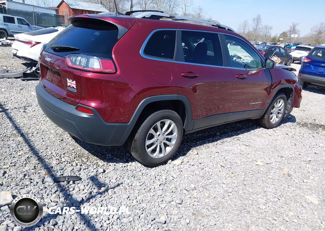 2019 Jeep Cherokee Latitude 4X4 VIN:1C4PJMCB6KD311394 - 4