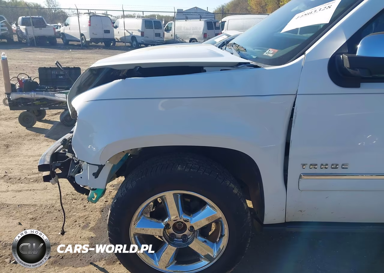 2011 Chevrolet Tahoe Ltz VIN:1GNSKCE04BR228389 - 6