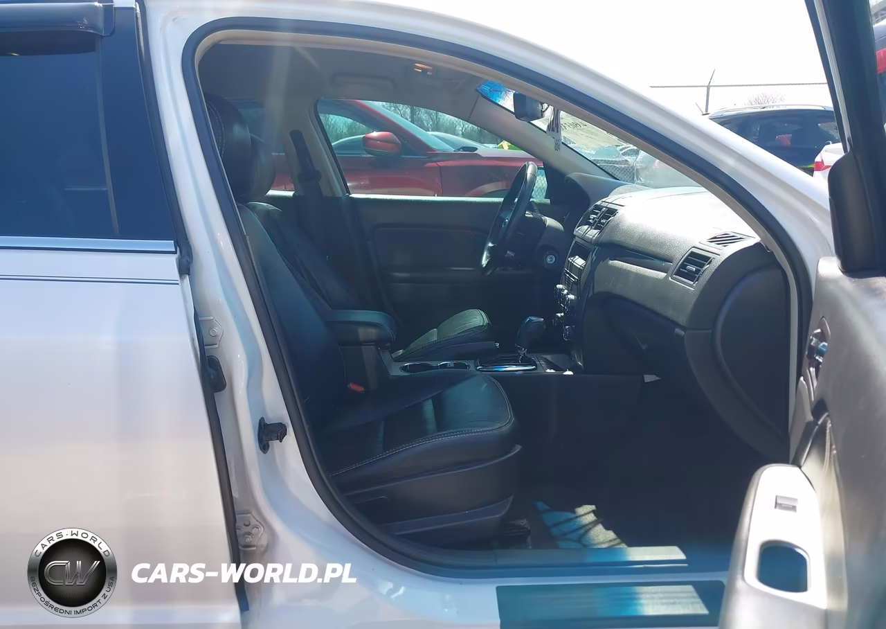 2012 Ford Fusion Sport VIN:3FAHP0KC4CR236358 - 5