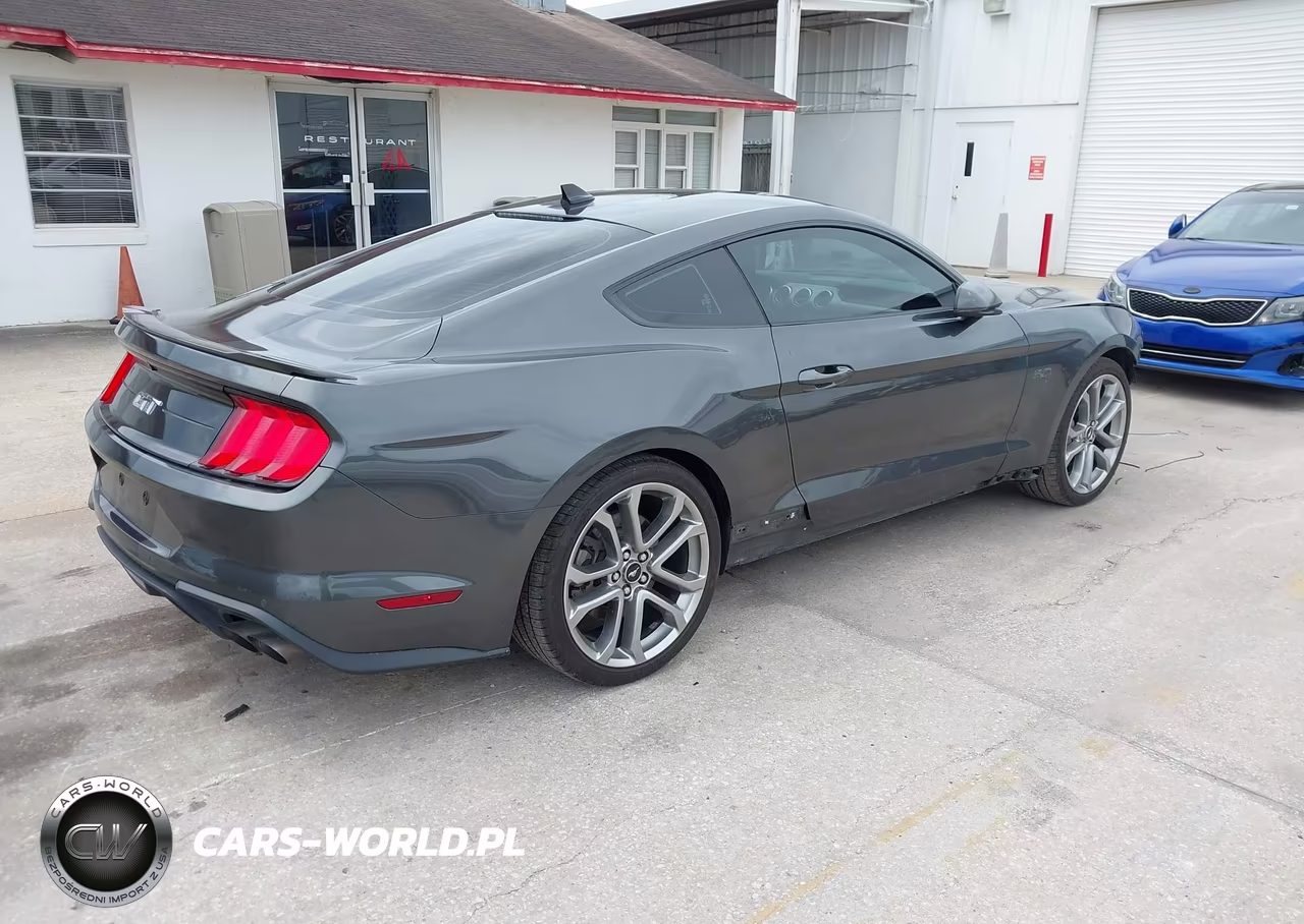 2020 Ford Mustang Gt Premium Fastback VIN:1FA6P8CF8L5188168 - 4