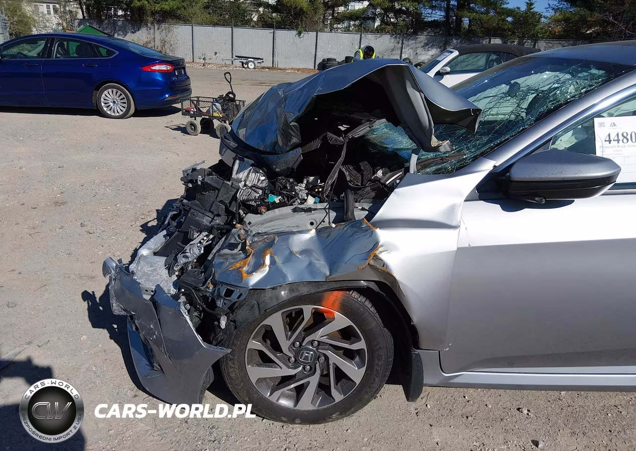 2018 Honda Civic Ex VIN:2HGFC2F77JH518137 - 19
