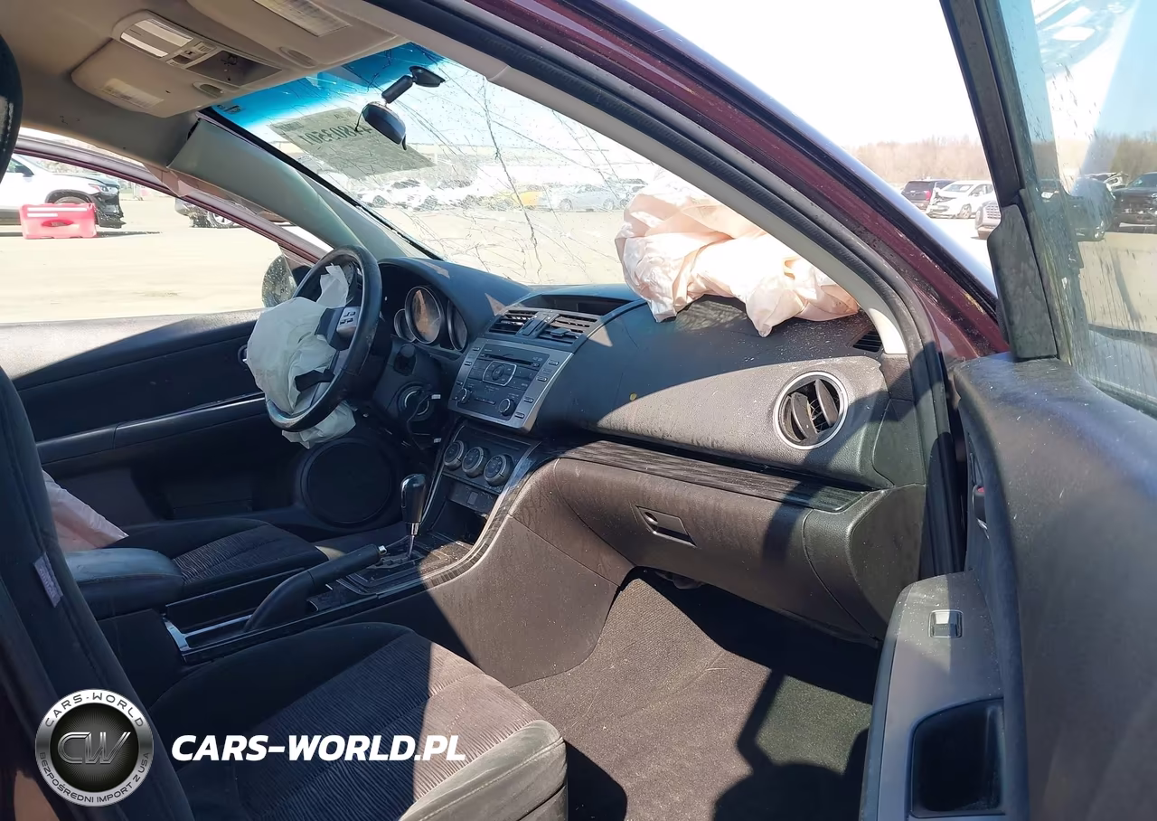2010 Mazda Mazda6 I Touring VIN:1YVHZ8CH6A5M47956 - 5