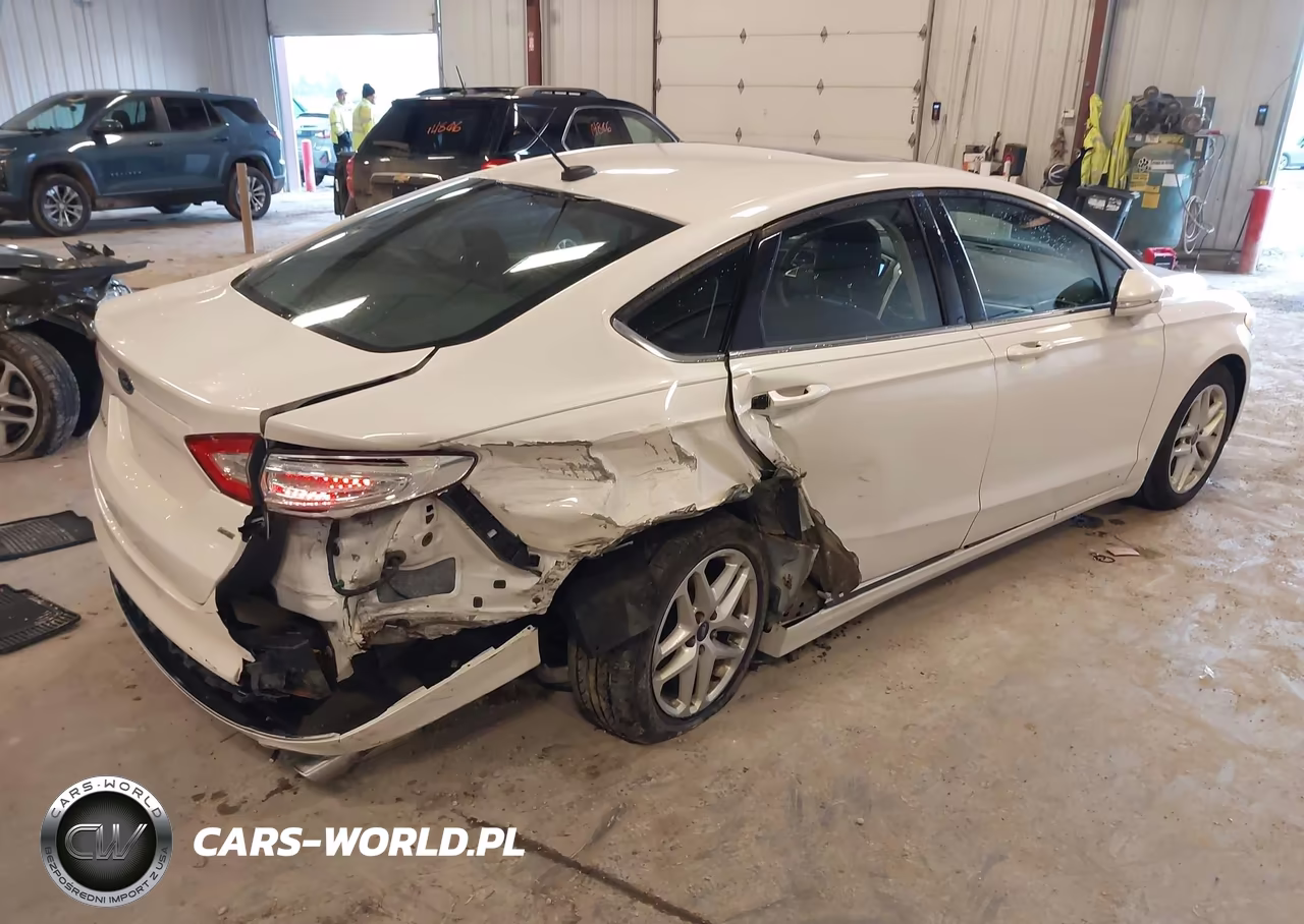 2013 Ford Fusion Se VIN:3FA6P0H70DR124871 - 4