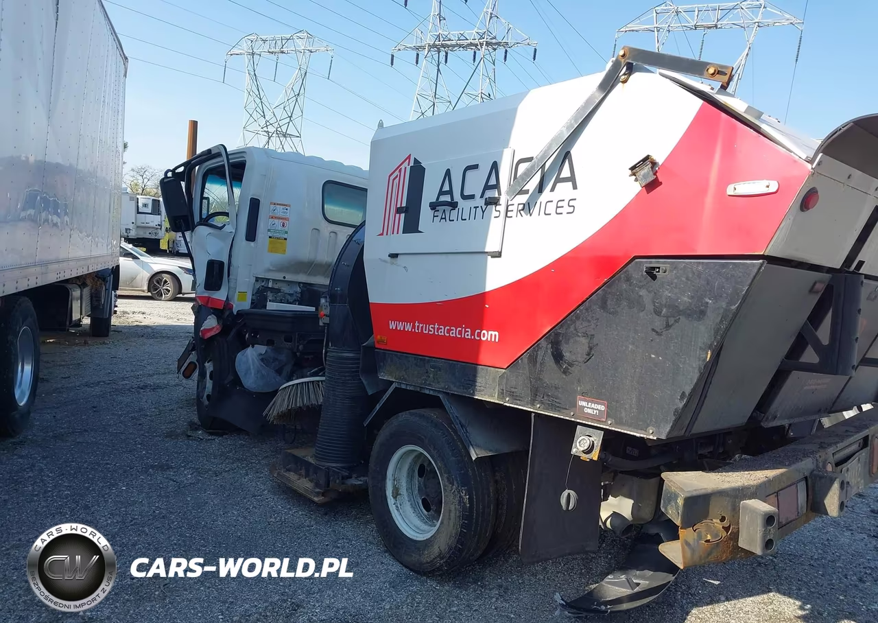 2024 Isuzu Npr VIN:54DB4W1D8RS210375 - 3