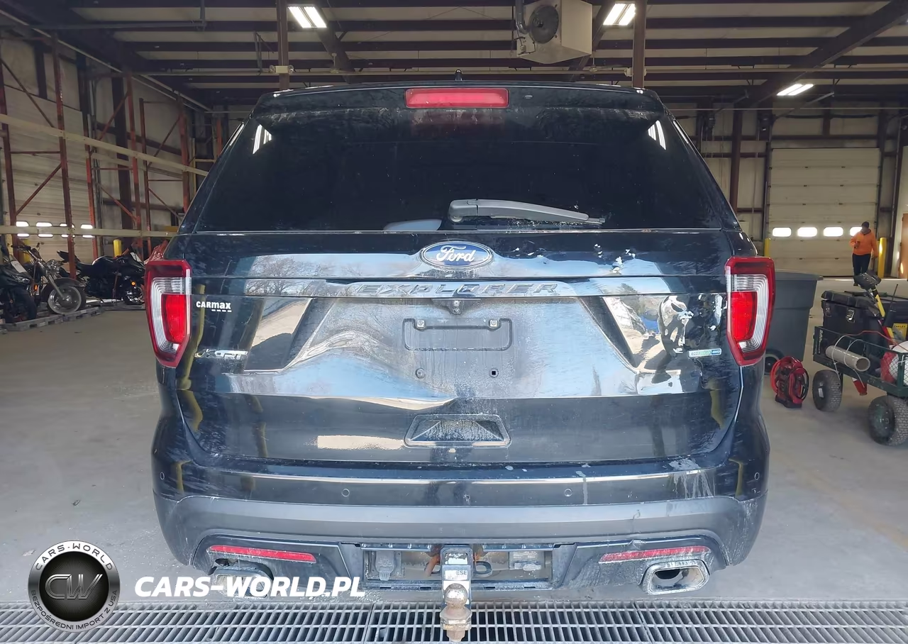 2017 Ford Explorer Sport VIN:1FM5K8GT7HGD66289 - 17